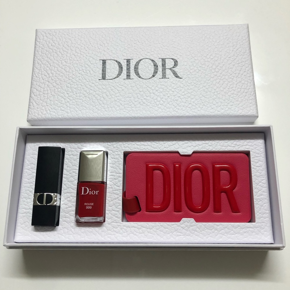 Mini dior with travel tag